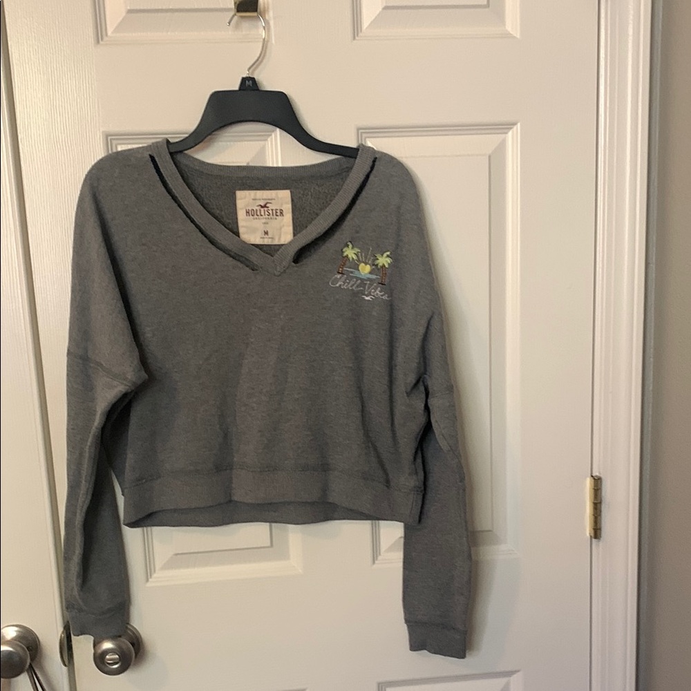 Hollister Gray V-Neck Sweater Casual Comfort